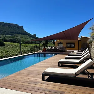 Cote Vignes Bed & Breakfast